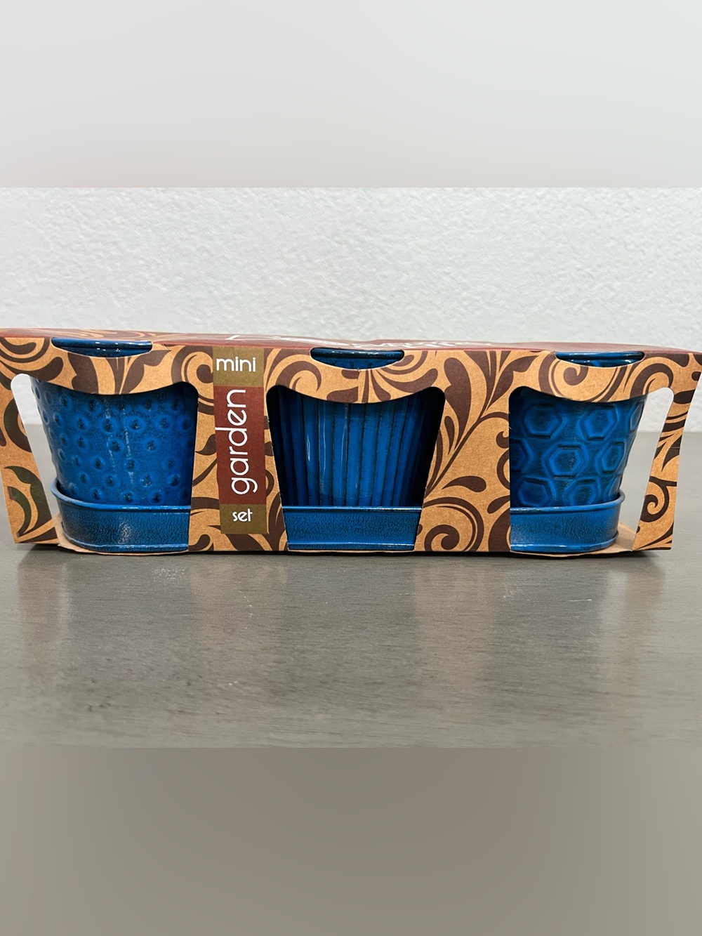 NWT gorgeous deep blue pots with tray